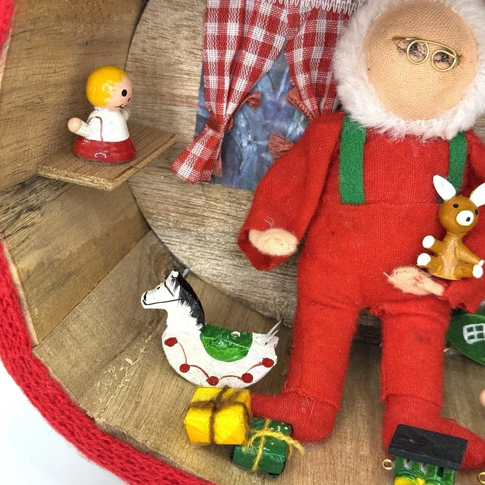 Vintage Enesco Santas Workshop Diorama Ornament Basket Toy Scene 1970s Christmas